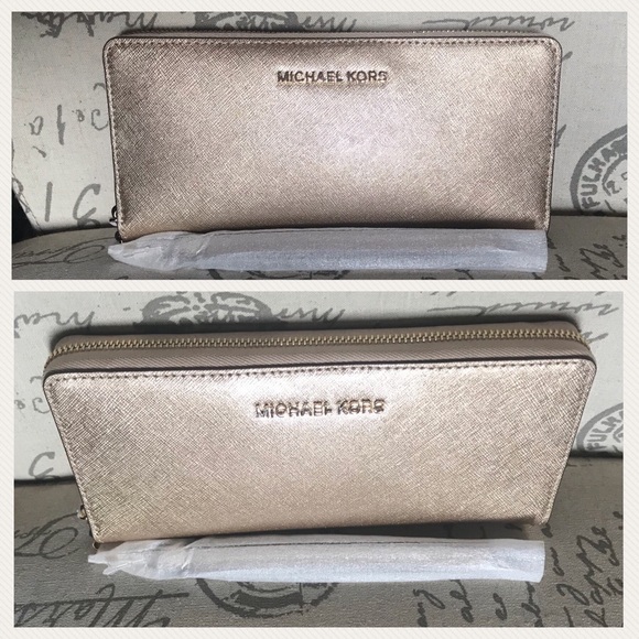 ✨MICHAEL KORS✨LAST 1 Shimmery Gold Wallet/Wristlet - Picture 4 of 8